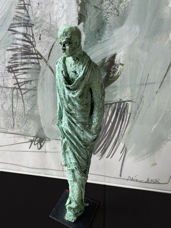 Sculpture "Seul" de Béatrice Fernando en exposition à la galerie la ligne ROUGE à VIC